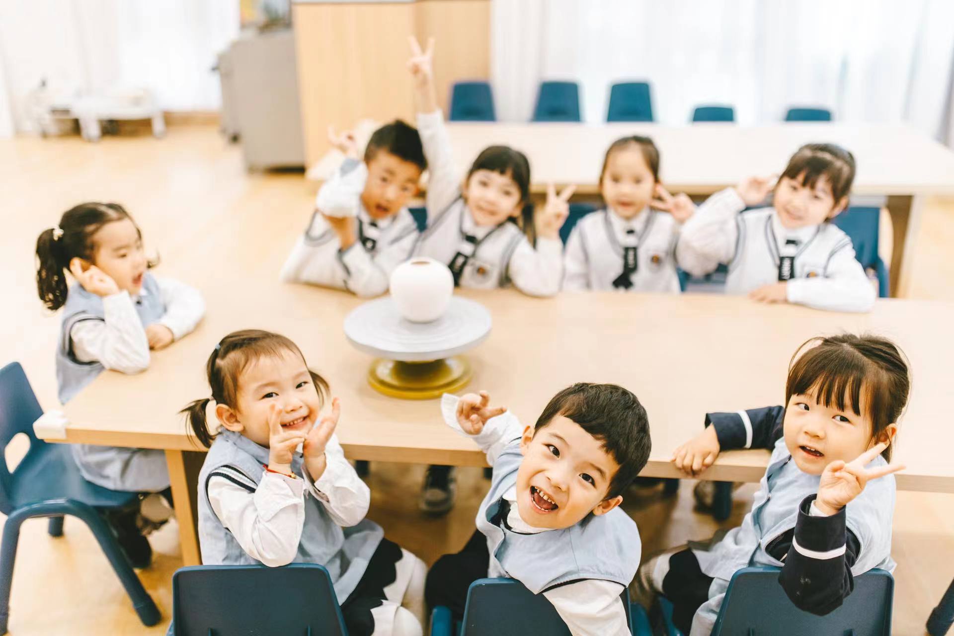 情有(yǒu)獨鍾蒙氏教育,強強聯合創辦(bàn)高品質(zhì)幼兒園!------山(shān)東日照赫德(dé)幼兒園聯盟喜報